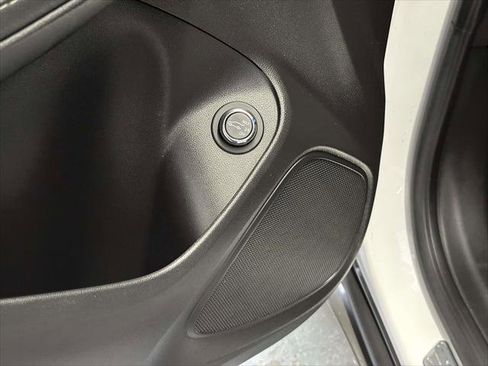 Used 2023 Buick Encore GX Essence w/ Experience Buick Package image 14