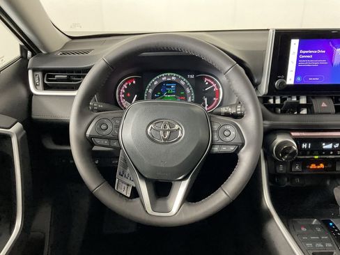 New 2025 Toyota RAV4 XLE image 10