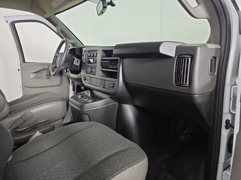 Used 2024 Chevrolet Express 2500 w/ Driver Convenience Package RWD image 17