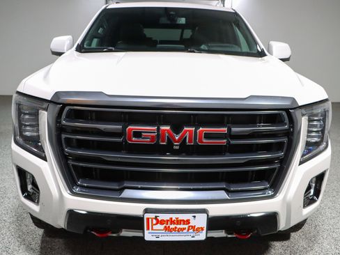 Used 2021 GMC Yukon AT4 w/ Technology Package image 4