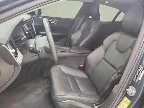 Certified 2024 Volvo S60 B5 Core image 17