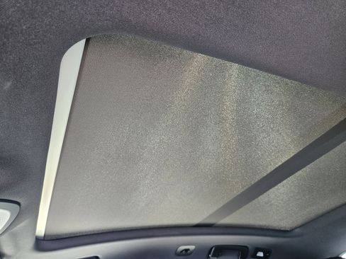 Certified 2026 Porsche Macan image 29