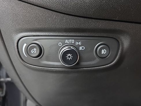 Used 2022 Chevrolet Equinox Premier AWD/4WD image 26