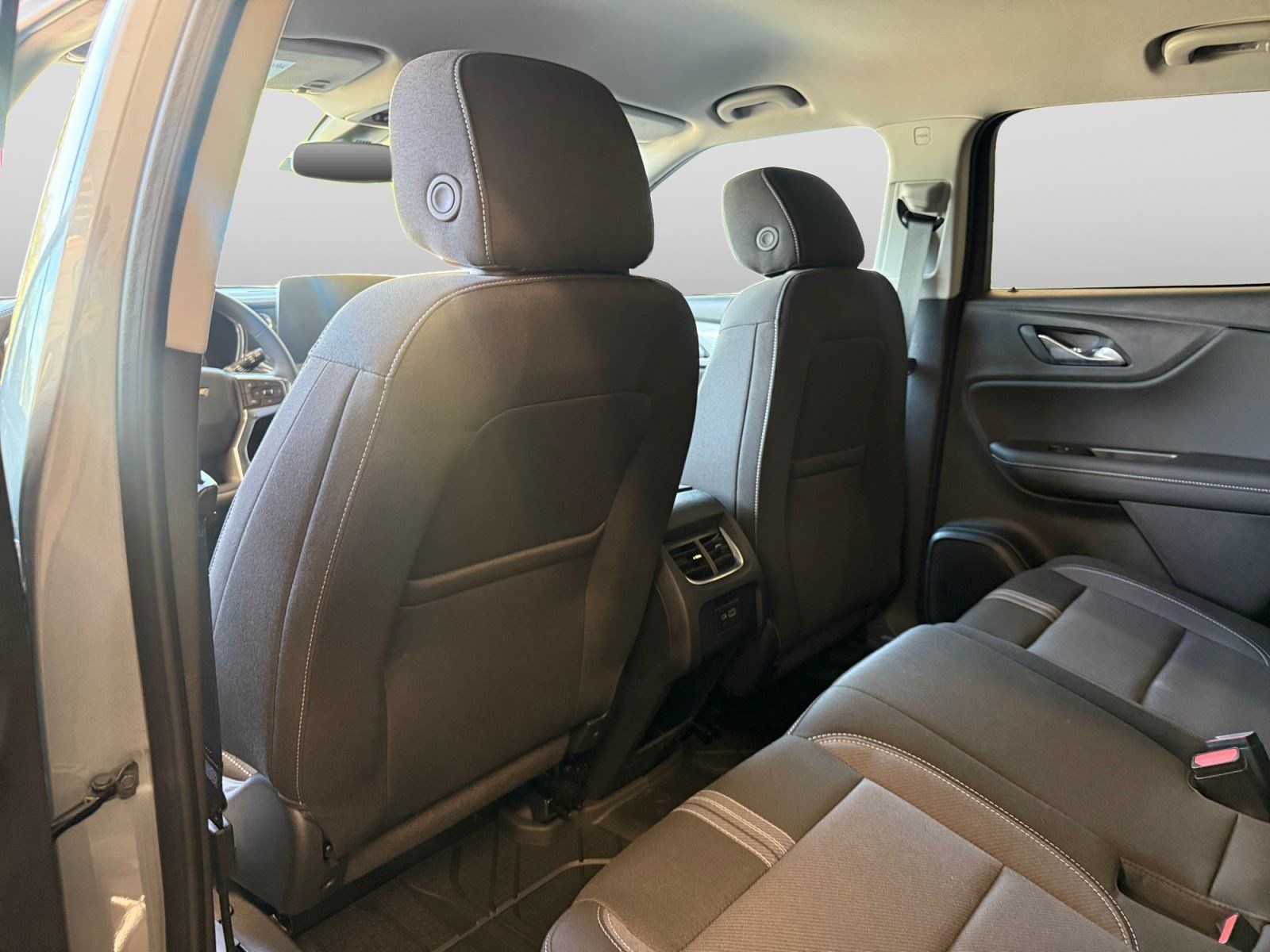 New 2026 Chevrolet Blazer LT w/ Convenience Package FWD image 18