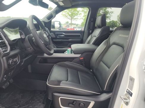 New 2026 RAM 1500 Laramie AWD/4WD image 22