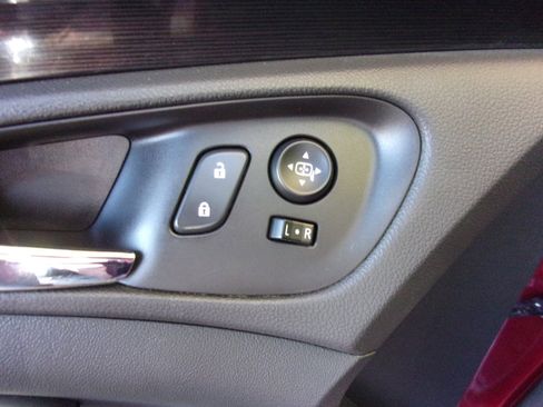 Used 2017 Buick Regal Premium w/ Driver Confidence Package #2 image 15