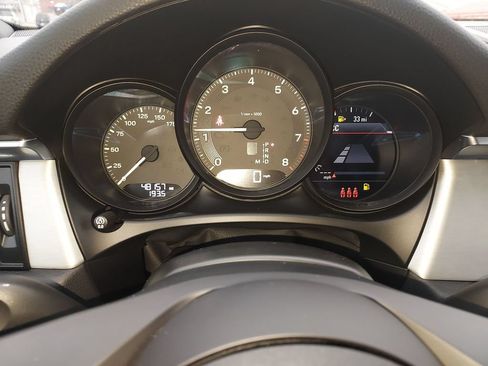 Used 2022 Porsche Macan AWD/4WD image 21