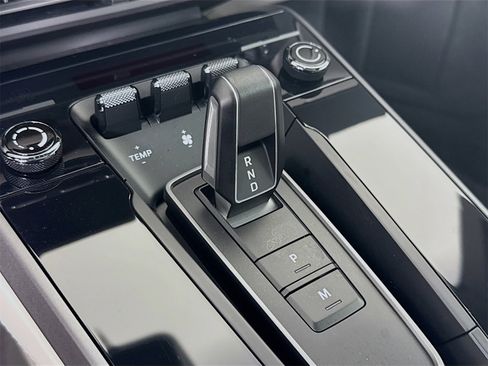 Used 2023 Porsche 911 Carrera 4S image 14