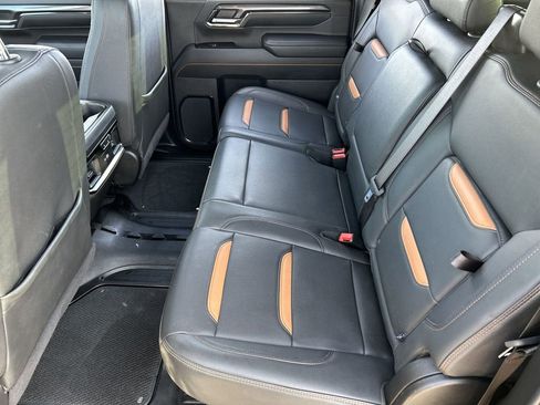 Used 2024 GMC Sierra 2500 AT4 w/ AT4 Premium Plus Package image 26