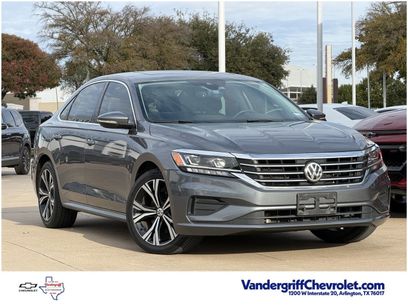 Used 2021 Volkswagen Passat 2.0T SE