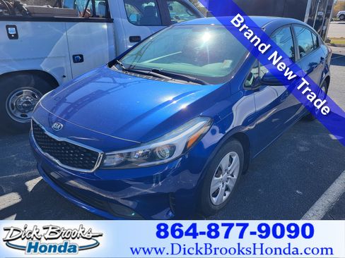 Used 2017 Kia Forte LX w/ LX Popular Package image 1