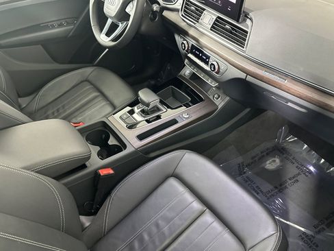 Used 2023 Audi Q5 2.0T Premium w/ Convenience Package image 15