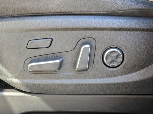 Used 2024 Hyundai Palisade Limited image 23