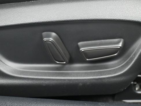 Certified 2022 Toyota Camry XSE image 34