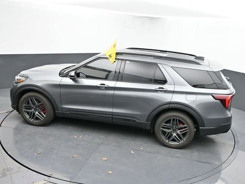 Used 2025 Ford Explorer ST w/ Sun And Sound Package image 42