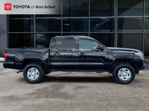 Used 2023 Toyota Tacoma SR image 10