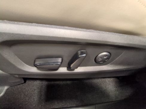 Used 2026 INFINITI QX60 Pure w/ Cargo Package image 9