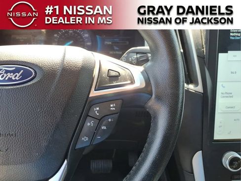 Used 2021 Ford Edge SEL FWD image 15