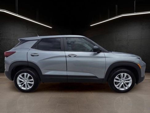 Used 2023 Chevrolet TrailBlazer LS AWD/4WD image 8
