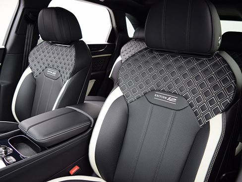 Used 2023 Bentley Bentayga Speed image 25