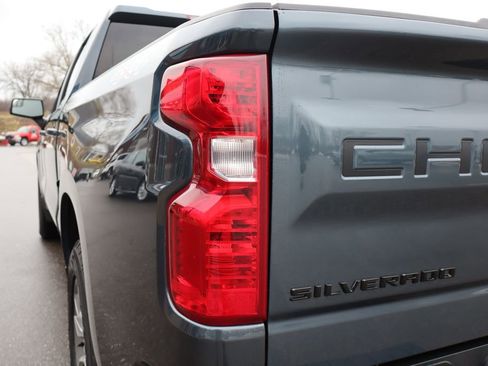 Used 2021 Chevrolet Silverado 1500 LT w/ Convenience Package II image 33