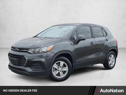 Used 2019 Chevrolet Trax LS w/ LPO, Protection Package FWD image 1