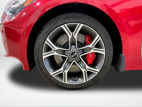Used 2018 Kia Stinger GT2 AWD/4WD image 10