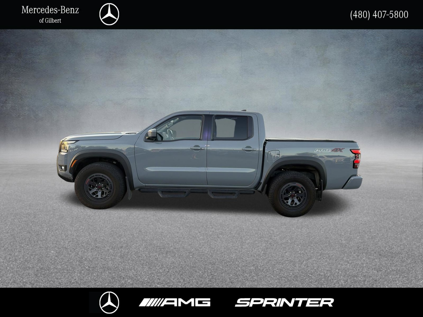 Used 2025 Nissan Frontier PRO-4X AWD/4WD image 3