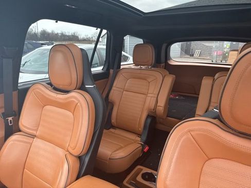 Used 2024 Lincoln Aviator Black Label w/ Dynamic Handling Package image 4
