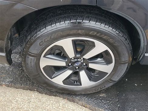 Used 2018 Subaru Forester 2.5i w/ Alloy Wheel Package image 5