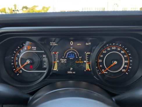 Used 2025 Jeep Gladiator Mojave AWD/4WD image 22