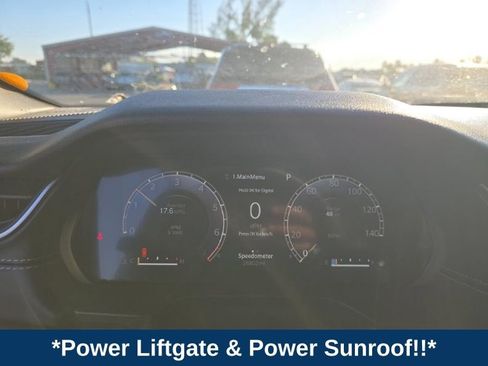 Used 2022 Jeep Grand Cherokee Altitude image 12