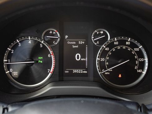 Used 2021 Lexus GX 460 Premium w/ Premium Package AWD/4WD image 31