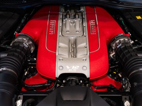 Certified 2023 Ferrari 812 GTS RWD image 19