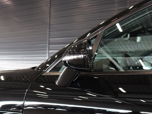 New 2026 Porsche Macan image 29