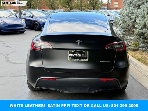 Used 2023 Tesla Model Y Performance image 6