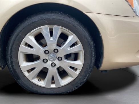 Used 2010 Toyota Avalon XLS image 14