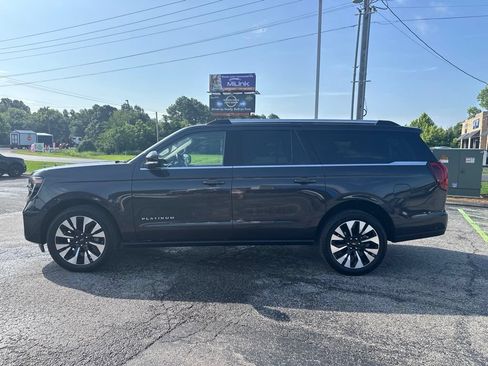 Used 2025 Ford Expedition Max Platinum w/ Driver's Package AWD/4WD image 6