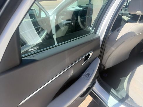 Used 2024 Hyundai Sonata SEL FWD image 18