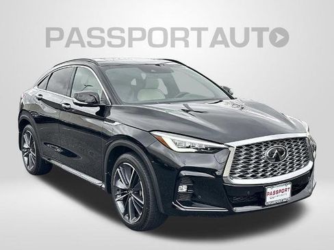 Certified 2025 INFINITI QX55 Essential image 6