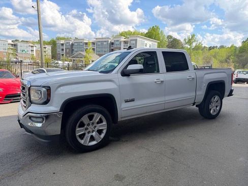 Used 2017 GMC Sierra 1500 SLE RWD image 4