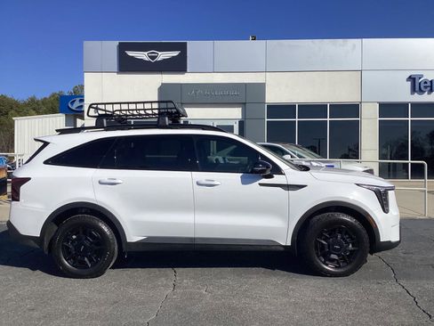 Used 2024 Kia Sorento SX Prestige w/ Sage Leather Package image 4