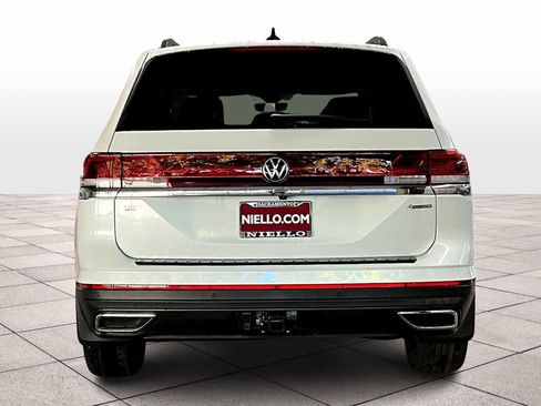 New 2026 Volkswagen Atlas SE image 6