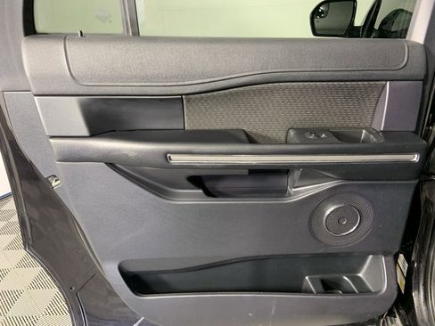 Used 2019 Ford Expedition Max XLT image 26