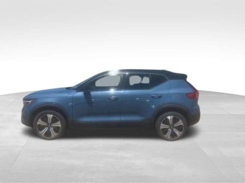 Used 2023 Volvo XC40 Recharge Plus w/ Protection Package Premier AWD/4WD image 3