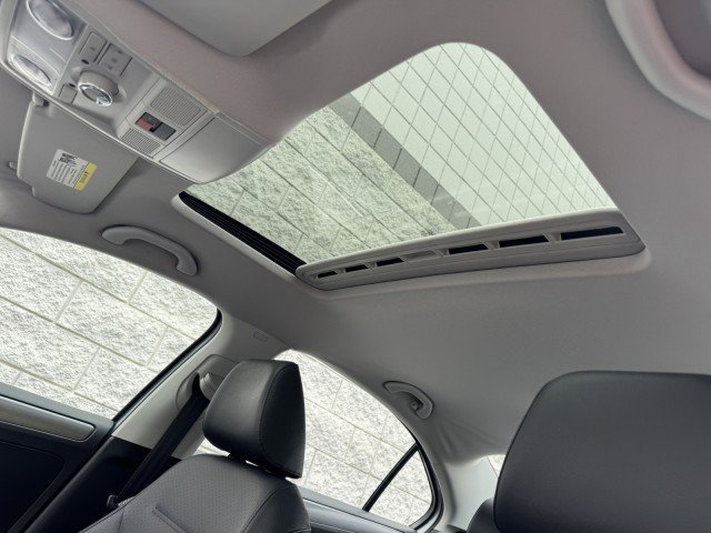 Used 2014 Volkswagen Jetta TDI FWD image 8