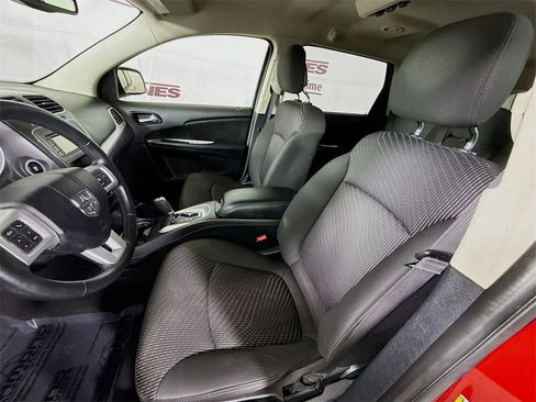 Used 2016 Dodge Journey SXT image 22