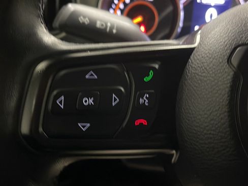 Used 2018 Jeep Wrangler Unlimited Sport S AWD/4WD image 6