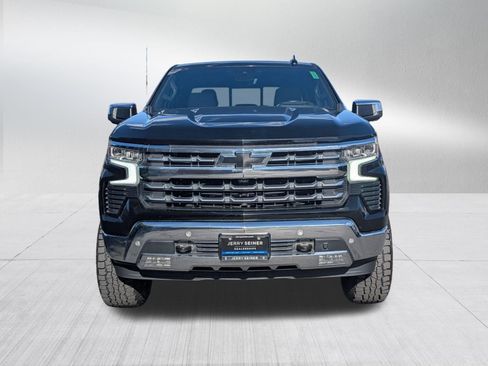 Used 2023 Chevrolet Silverado 1500 LTZ w/ Technology Package AWD/4WD image 8