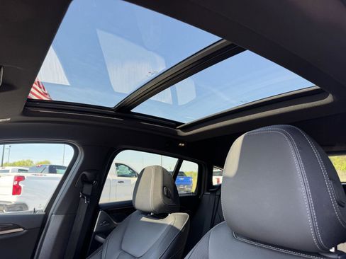 Used 2025 BMW X4 xDrive30i AWD/4WD image 19